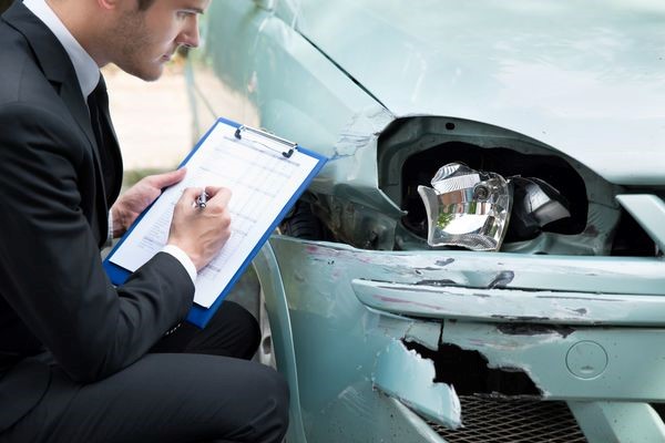 Suing Car Dealership For Negligence Larkspur 
      CA 94977